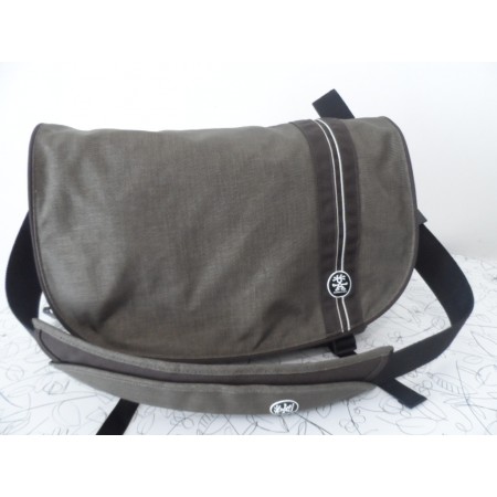 НОВА супер-якісна сумка від легендарних Crumpler