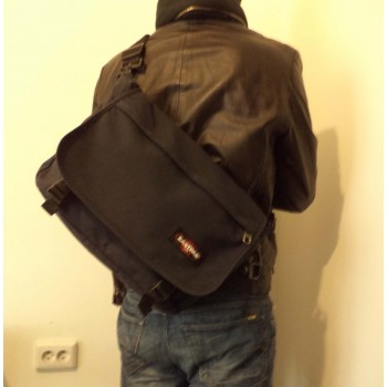 Сумка мессенджер на плече Eastpak /+збільшення обєму/ messenger