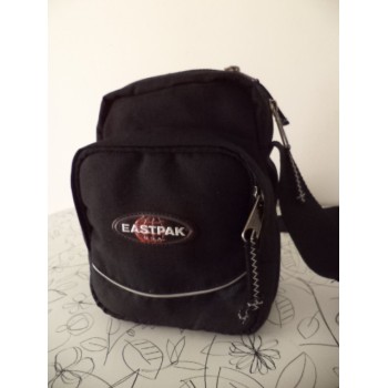 Сумка на плече від Eastpak