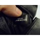Нова дорожня сумка від елітного бренду Givenchy