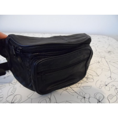 Шкіряна сумка на пояс/груди