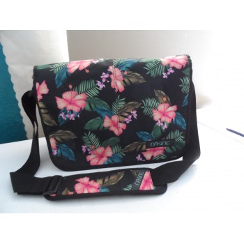 Жіноча сумка Dakine (є відділення для ноутбука)