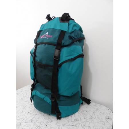 Великий туристичний рюкзак High Trek